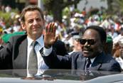 Omar Bongo eta Nicolas Sarkozy
