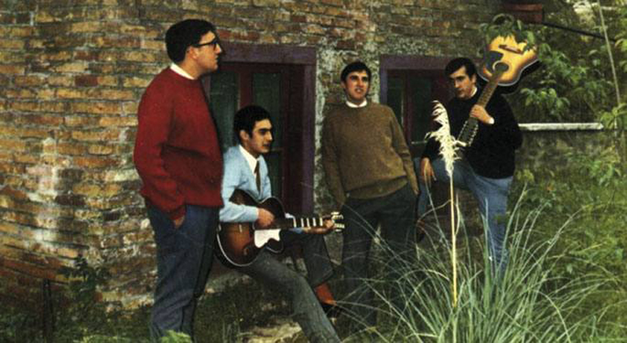 Urretxindorrak taldeak 3 EP eta single bat argitaratu zituen 1969tik 1971ra bitartean.