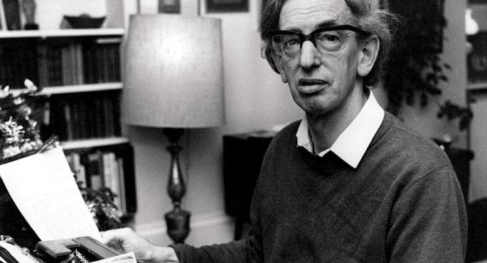 Eric Hobsbwarm historialaria. Urriaren 1ean hil zuten Londresen.