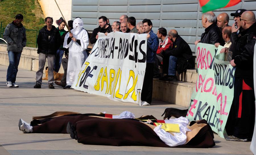 Barakaldoko Berri Otxoak elkartearen protesta.