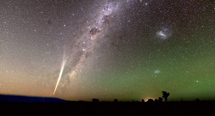 Kometa bat Lurretik ikusita, 2011n