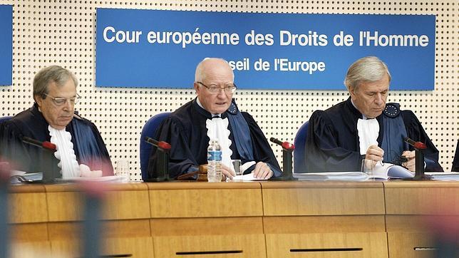 Epaileak Estrasburgoko tribunalean (argazkia: EFE).