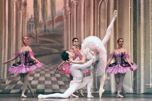 Russian National Balletaren Loti ederra ikuskizuna