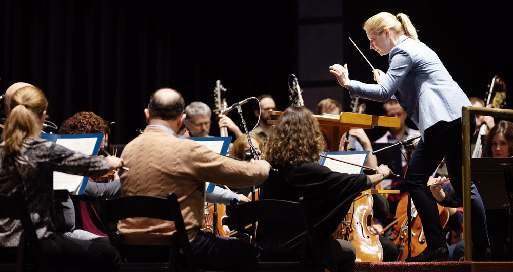 Euskadiko Orkestra, besteak beste, Gemma New zuzendariarekin arituko da datorren denboraldian. Argazkia: Nasa / Joel Kowsky.