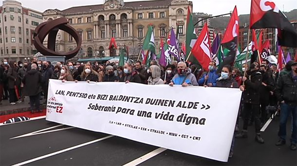 Erreformen kontrako eta bizi baldintza duinen aldeko mobilizazioa (argazkia: EiTB)