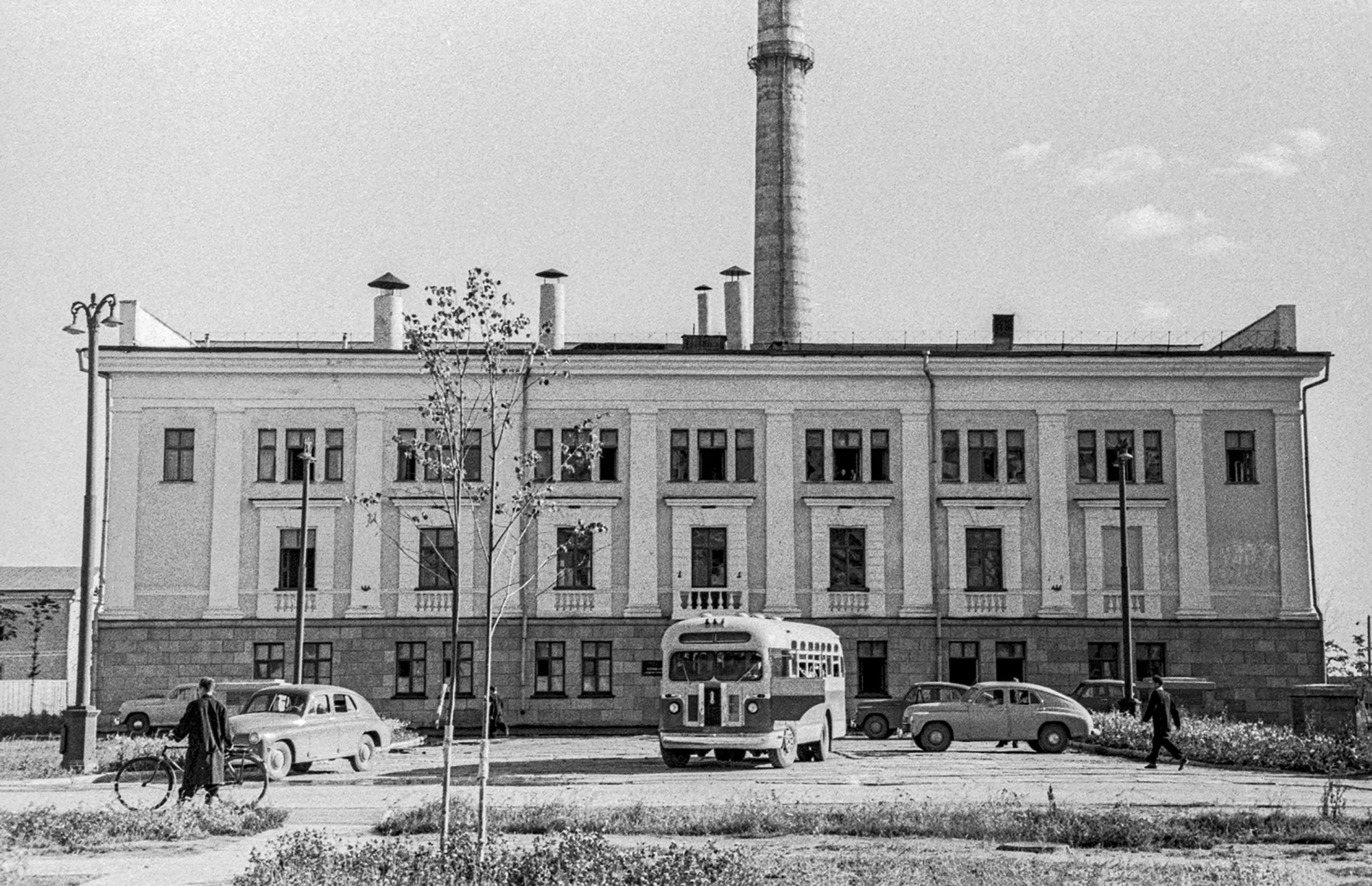 1954ko ekainean Obninskeko erreaktore nuklearra sarera konektatu zuten eta, horrenbestez, munduko lehen zentral nuklear zibila martxan jarri zuten. (argazkia: Ros Atom) 