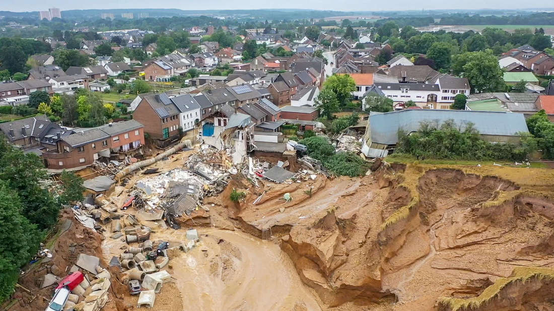 Uholdeak Alemaniako Erftstadt-Blessem herrian 2021eko uztailean utzitako hondamendia. Argazkia: Christoph Reichwein