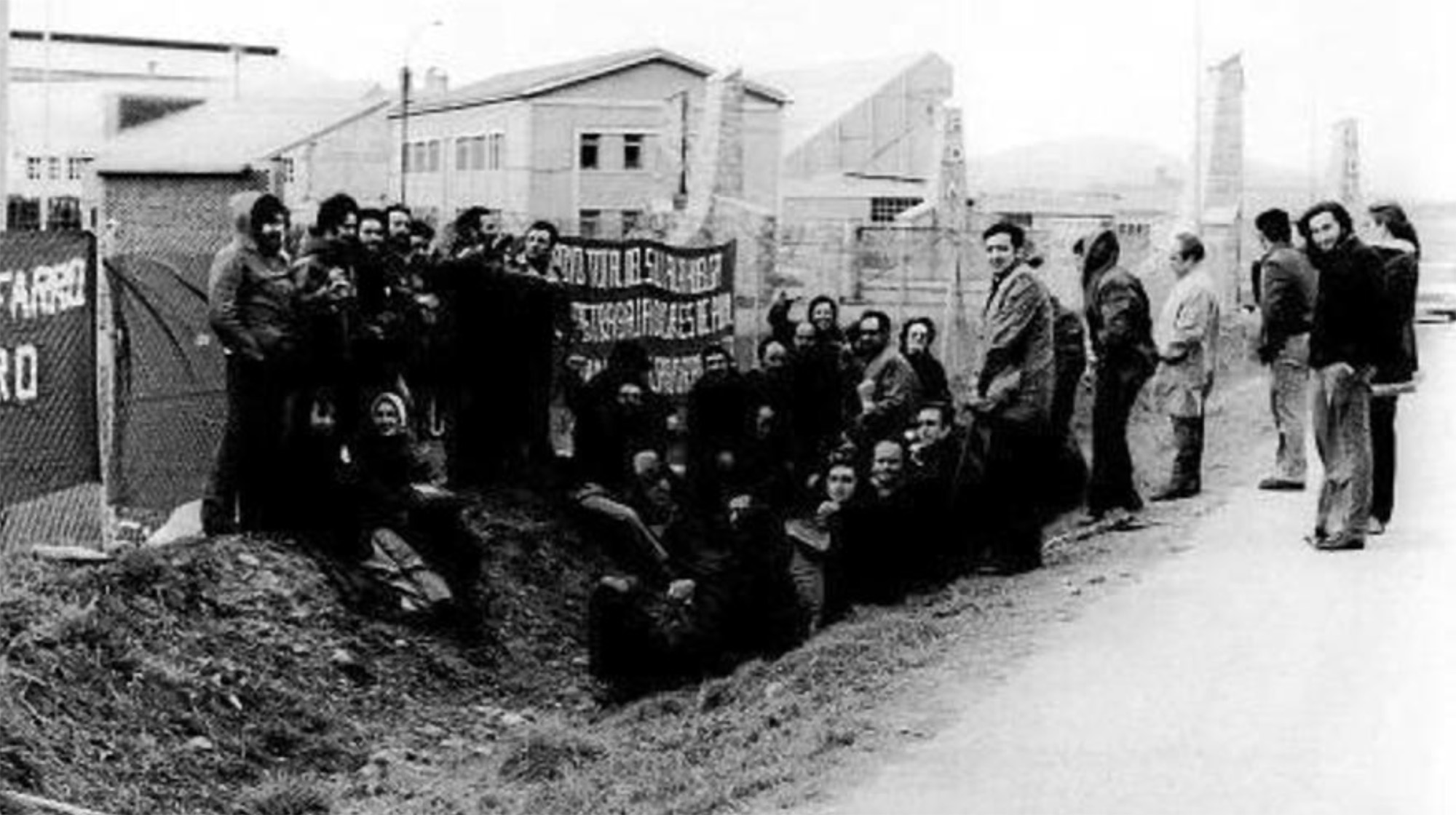 1975eko urtarrilean Potasas de Navarrako 47 langilek meategian 15 eguneko itxialdia egin zuten. Nafarroako enpresarik handienean egindako mobilizazioak oihartzun handia izan zuen.